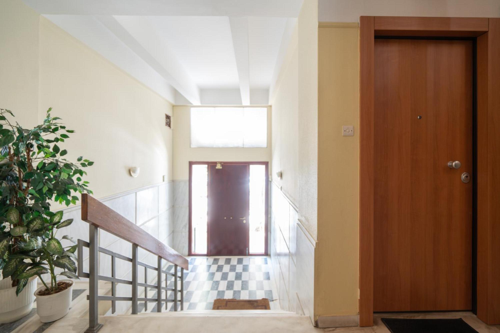 Sophisticated Modern Apt In Athens Center Εξωτερικό φωτογραφία