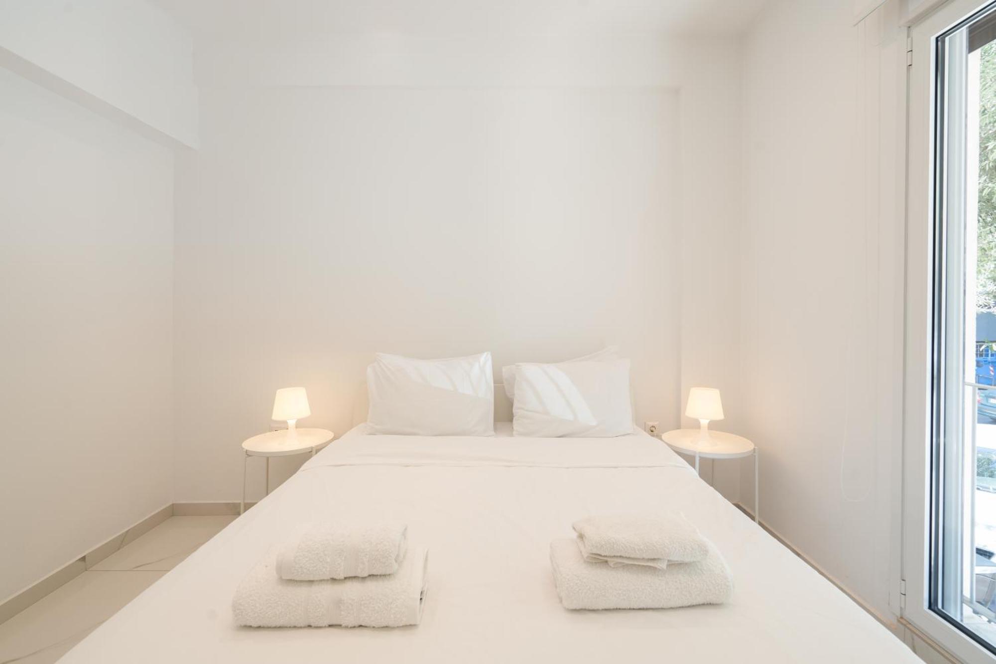 Sophisticated Modern Apt In Athens Center Εξωτερικό φωτογραφία