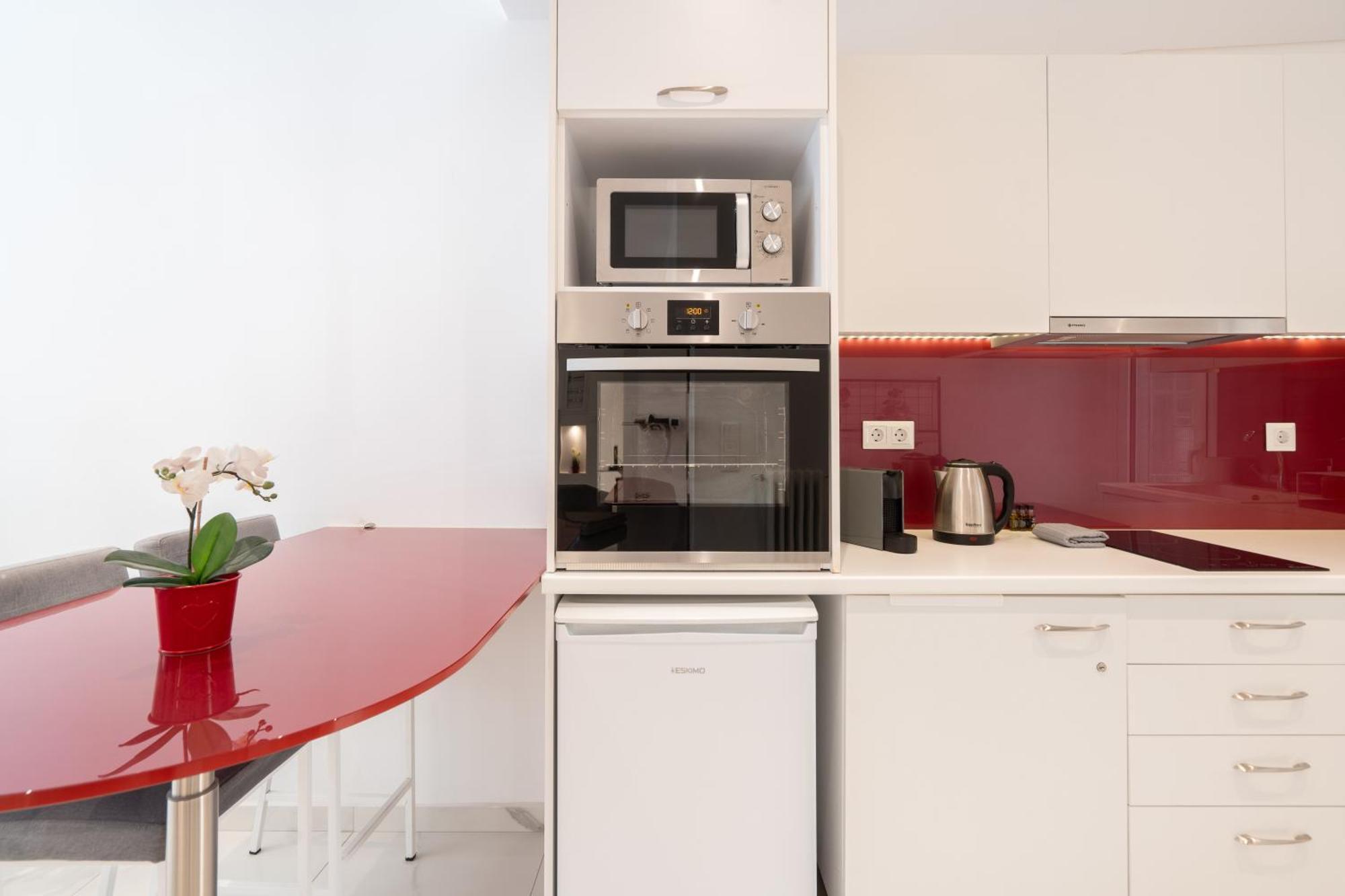 Sophisticated Modern Apt In Athens Center Εξωτερικό φωτογραφία